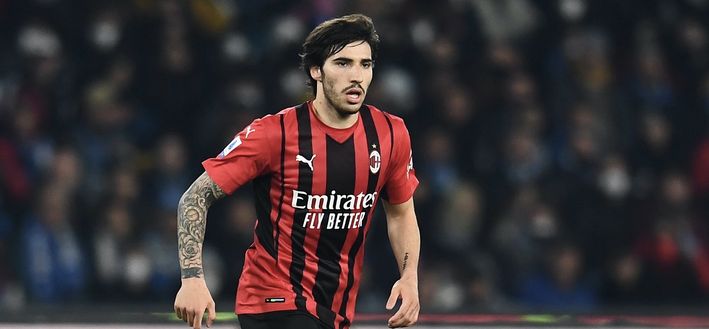 Sandro Tonali (centrocampista AC Milan) qui durante Napoli-Milan 0-1 (Serie A 2021-2022) | News (Getty Images)