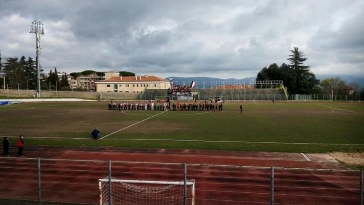 Velletri, il teatro del derby dilettanti della follia Velletri, il teatro del derby dilettanti della follia