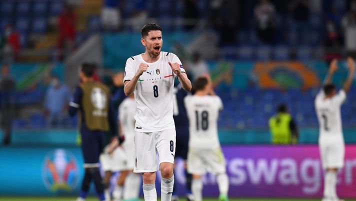 ROME, ITALY - JUNE 11: Jorginho of Italy celebrates after victory in the UEFA Euro 2020 Championship Group A match between Turkey and Italy at the Stadio Olimpico on June 11, 2021 in Rome, Italy. (Photo by Claudio Villa/Getty Images) 