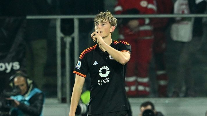 Getty Images Frosinone-Roma 0-3 LE PAGELLE: SvilarReal. Huijsen Tuta gold- immagine 1