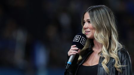 BERGAMO, ITALY - NOVEMBER 05: Diletta Leotta of Dazn at the side of the pitch ahead of the Serie A match between Atalanta BC and SSC Napoli at Gewiss Stadium on November 05, 2022 in Bergamo, Italy. (Photo by Emilio Andreoli/Getty Images) Dazn