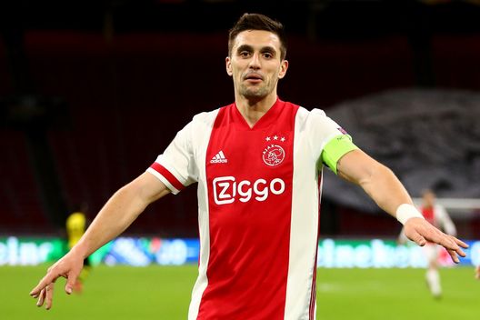 Dusan Tadic, capitano e giocatore dell'Ajax Dusan Tadic, capitano e giocatore dell'Ajax