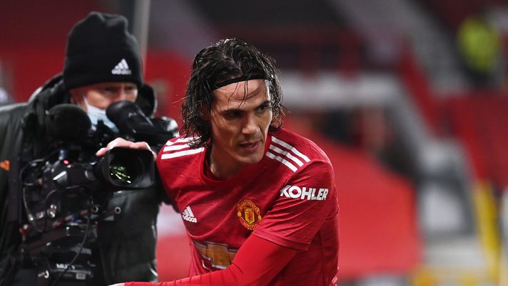 MANCHESTER, ENGLAND - DECEMBER 29: Edinson Cavani of Manchester United reacts during the Premier League match between Manchester United and Wolverhampton Wanderers at Old Trafford on December 29, 2020 in Manchester, England. The match will be played without fans, behind closed doors as a Covid-19 precaution. (Photo by Laurence Griffiths/Getty Images) MANCHESTER, ENGLAND - DECEMBER 29: Edinson Cavani of Manchester United reacts during the Premier League match between Manchester United and Wolverhampton Wanderers at Old Trafford on December 29, 2020 in Manchester, England. The match will be played without fans, behind closed doors as a Covid-19 precaution. (Photo by Laurence Griffiths/Getty Images)