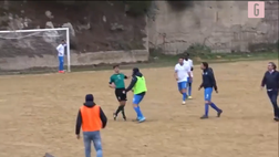 VIDEO Promozione, vergogna in Sicilia: arbitro inseguito e picchiato in campo