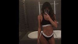 Cecilia Rodriguez, il selfie sexy in bagno fa boom di like
