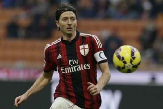 Riccardo Montolivo, capitano rossonero (Fonte: news.coral.co.uk) Riccardo Montolivo, capitano rossonero (Fonte: news.coral.co.uk)