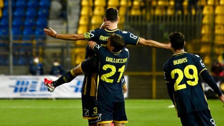 Esultanza Juve Stabia: derby alle vespe Esultanza Juve Stabia: derby alle vespe
