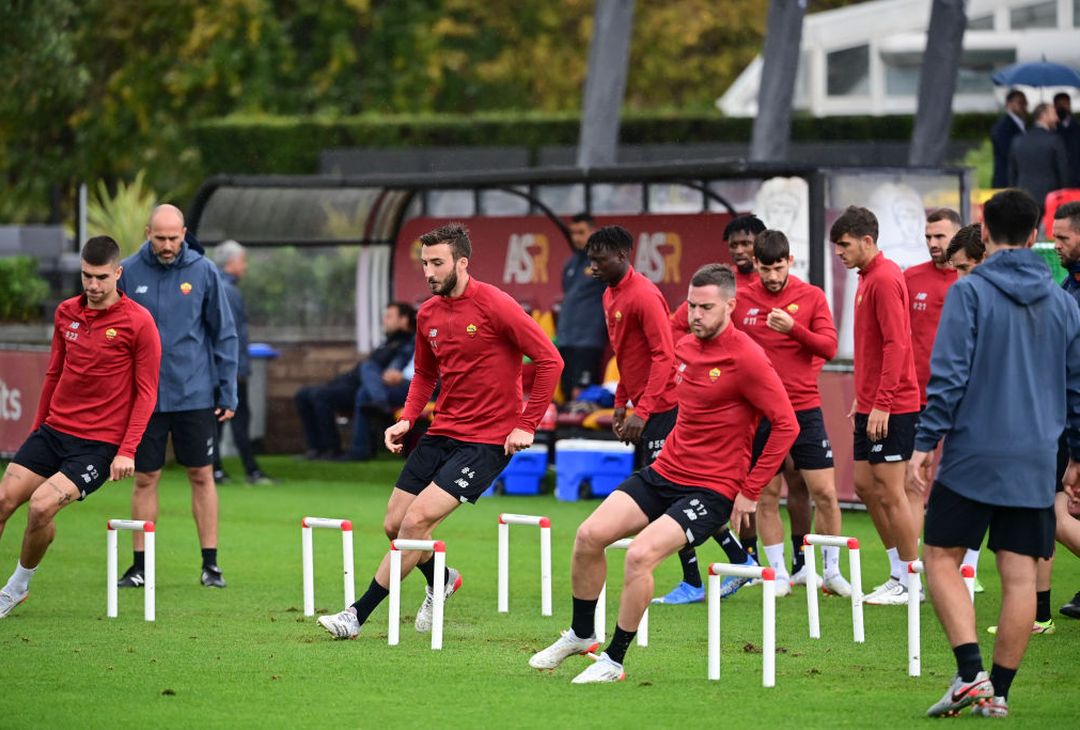 Trigoria, la rifinitura della Roma in vista del Bodo/Glimt – FOTO GALLERY- immagine 1