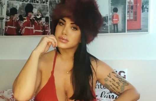 Foto: Instagram Marika Fruscio, il risveglio a Tirana è sexy: lo scatto in lingerie nera è da paura- immagine 2