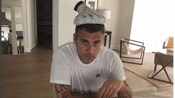 Social / Ex Inter, Vieri si è beccato l’influenza: la sua foto fa divertire i suoi follower