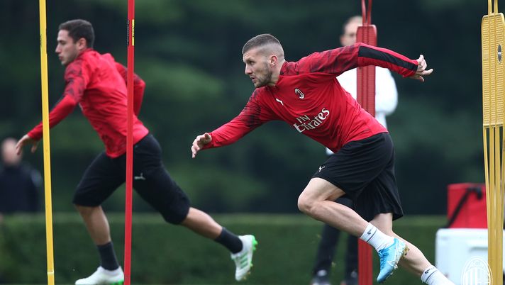 Rebic, un inizio difficile. La stagione del croato inizia con Pioli 