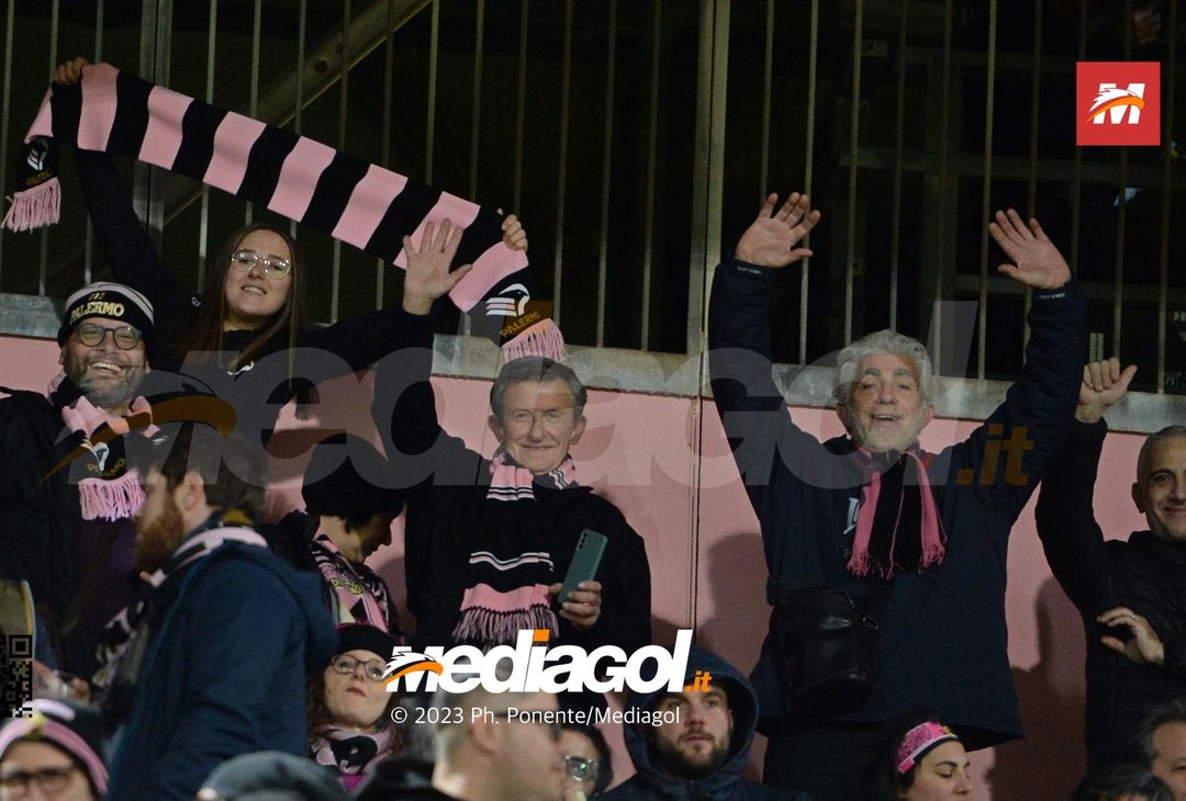 FOTOTIFO Palermo-Modena 5-2, gli scatti ai tifosi al “Renzo Barbera” (Gallery) - immagine 49