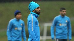Gabigol, auguri per l’8 marzo con un selfie insieme alle sue donne