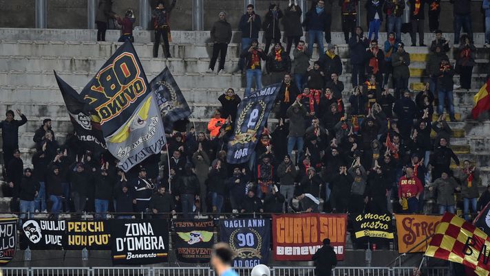 LIVORNO, ITALY - DECEMBER 14: Fans of Benevento Calcio during Serie B match between AS Livorno and Benevento Calcio at Stadio Armando Picchi on December 14, 2019 in Livorno, Italy. (Photo by Giuseppe Bellini/Getty Images) LIVORNO, ITALY - DECEMBER 14: Fans of Benevento Calcio during Serie B match between AS Livorno and Benevento Calcio at Stadio Armando Picchi on December 14, 2019 in Livorno, Italy. (Photo by Giuseppe Bellini/Getty Images)