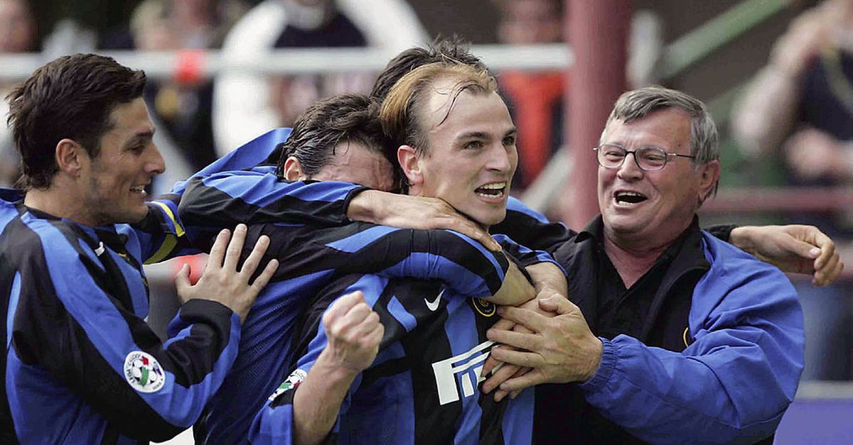 Mancini Su Cambiasso “non Giocava Nel Real Allinter è Migliorato Tanto” Fc Inter 1908 