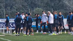 Inizia la seduta di allenamento degli azzurri in vista della sfida contro il Barca