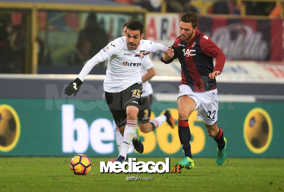  BOLOGNA, ITALY - NOVEMBER 20:  Bruno Henrique # 25 of US Citta di Palermo in action during the Serie A match between Bologna FC and US Citta di Palermo at Stadio Renato Dall'Ara on November 20, 2016 in Bologna, Italy.  (Photo by Mario Carlini / Iguana Press/Getty Images) 