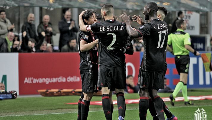 I giocatori del Milan esultano dopo un gol, acmilan.com