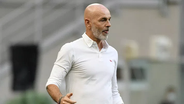 Stefano Pioli (allenatore AC Milan) durante Milan-Lazio 2-0 (Serie A 2021-2022) | News (Getty Images)