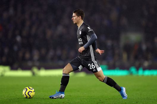  BRIGHTON, ENGLAND - NOVEMBER 23: Dennis Praet of Leicester City in action during the Premier League match between Brighton &amp; Hove Albion and Leicester City at American Express Community Stadium on November 23, 2019 in Brighton, United Kingdom. (Photo by Bryn Lennon/Getty Images) 