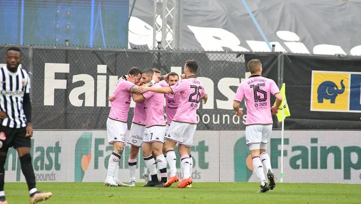 SONDAGGIO: vota il PEGGIORE in campo di Venezia-Palermo 3-2 SONDAGGIO: vota il PEGGIORE in campo di Venezia-Palermo 3-2 - immagine 1