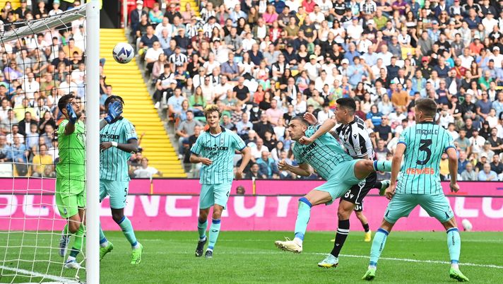 UDINE, ITALY - OCTOBER 09: Nehuen Perez of Udinese Calcio scores their side's second goal during the Serie A match between Udinese Calcio and Atalanta BC at Dacia Arena on October 09, 2022 in Udine, Italy. (Photo by Alessandro Sabattini/Getty Images) UDINESE-ATALANTA 2-2