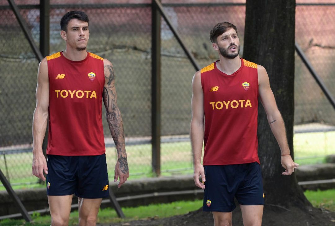 Roma, rifinitura prima del Monza: Belotti c’è. Squadra in ritiro – FOTO GALLERY - immagine 26