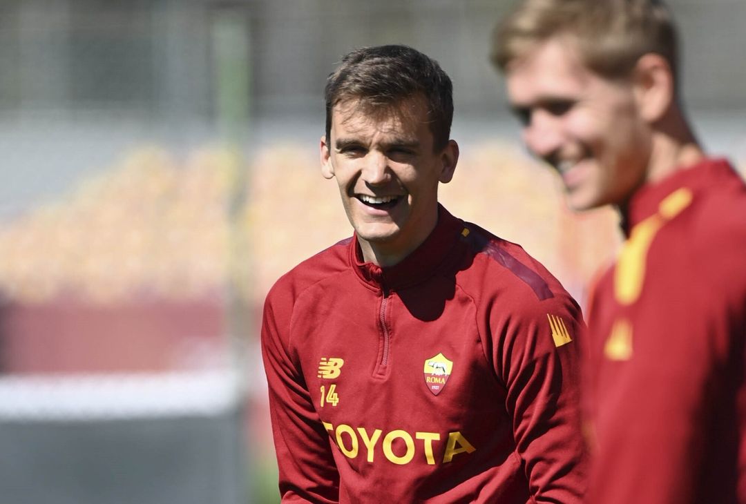 La Roma corre in vista del Torino sotto gli occhi di Pinto e Mourinho – FOTO GALLERY - immagine 20