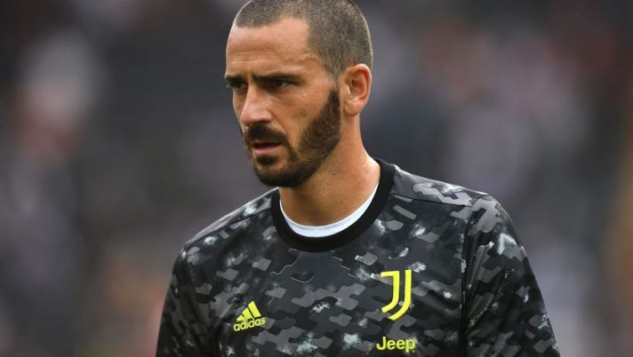 UDINE, ITALY - AUGUST 22: Leonardo Bonucci of Juventus looks on during the Serie A match between Udinese Calcio v Juventus at Dacia Arena on August 22, 2021 in Udine, Italy. (Photo by Alessandro Sabattini/Getty Images) Juve, la Gazzetta: “Dalla tensione alla decisione presa: Bonucci, la scelta di Allegri” - immagine 1