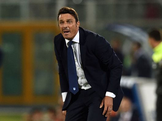 Massimo Oddo, allenatore di un Pescara in ampia crisi e molto vicino alla retrocessione Massimo Oddo, allenatore di un Pescara in ampia crisi e molto vicino alla retrocessione