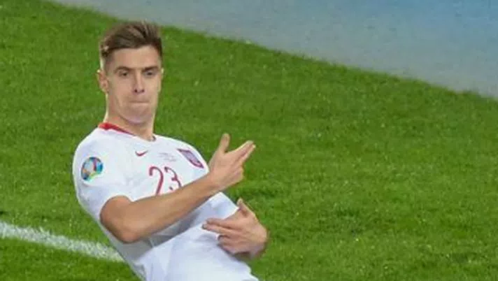 Krzysztof Piatek con la maglia della Polonia (credits: Gazzetta.it)