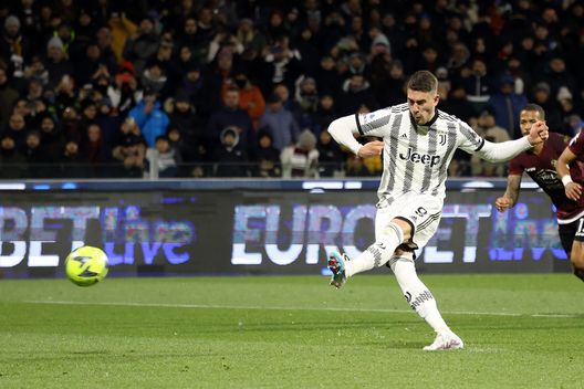 Dalla Spagna – Il Real Madrid “inguaia” (ancora) la Juventus: Vlahovic nel mirino- immagine 2
