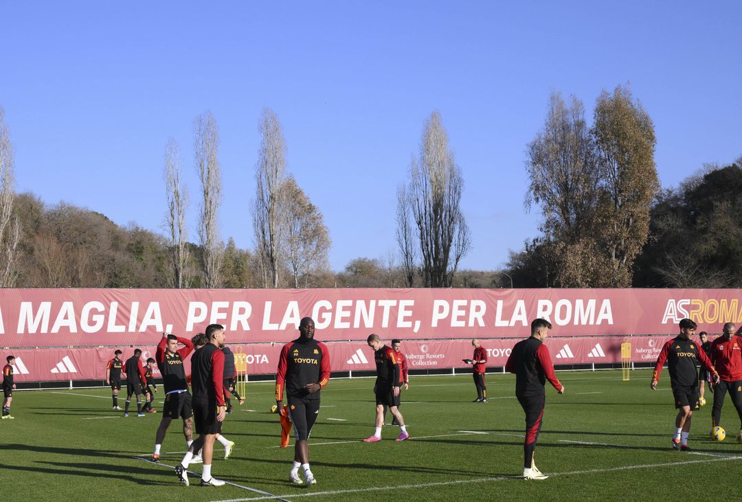 Roma, la ripresa degli allenamenti dopo la trasferta di Riyad – FOTO GALLERY - immagine 25