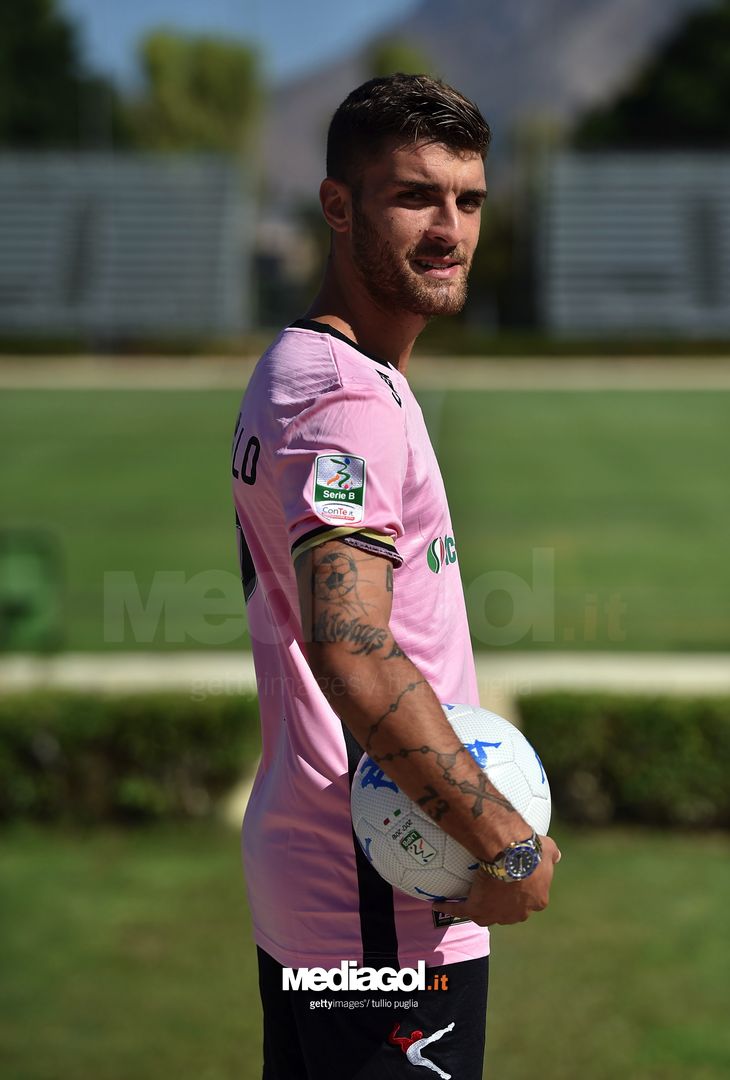  PALERMO, ITALY - SEPTEMBER 04:  Gaetano Monachello poses during his presentation as a new player of US Citta' di Palermo at Carmelo Onorato sport center on September 4, 2017 in Palermo, Italy.  (Photo by Tullio M. Puglia/Getty Images) 
