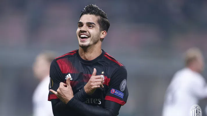 L'esultanza di André Silva (acmilan.com)