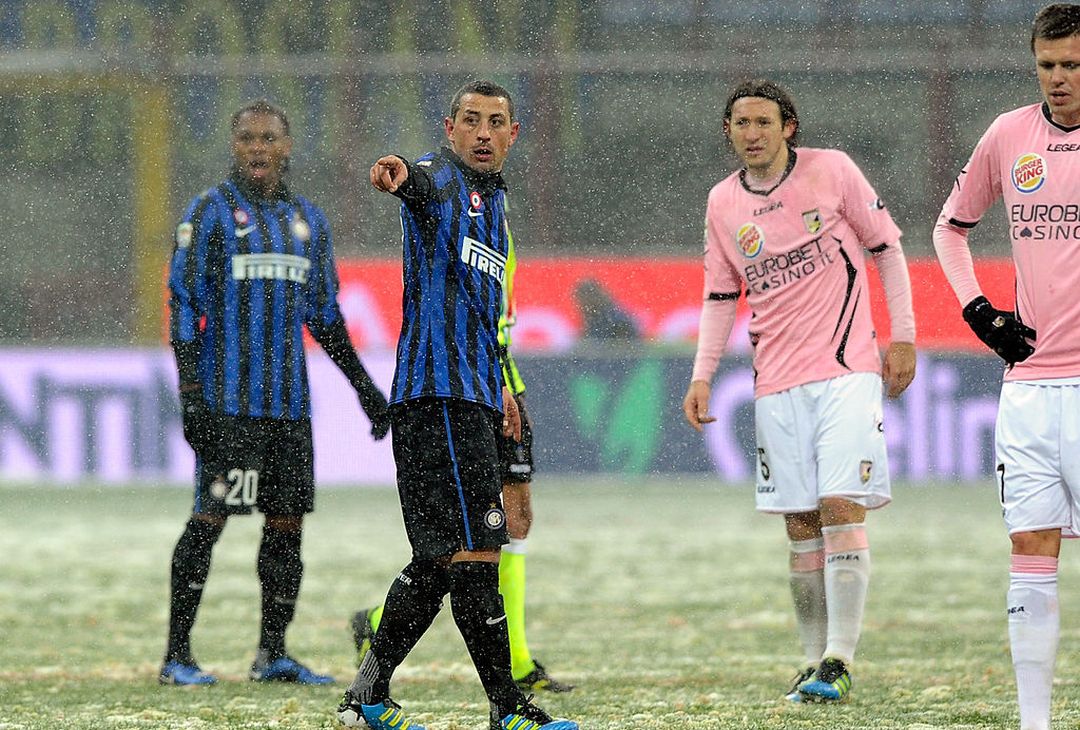  ANGELO PALOMBO - Il 5/2/2012 si gioca Roma-Inter; Ranieri decide di schierarlo centrale di centrocampo accanto a Cambiasso. Andrà male (vinceranno 4-0 i giallorossi) così come la sua esperienza all'Inter 