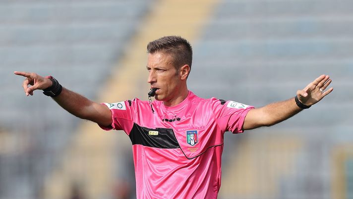 Davide Massa, della sezione A.I.A. di Imperia, sarà arbitro di Milan-Cagliari (Serie A 2020-2021) | AC Milan News (Getty Images) 