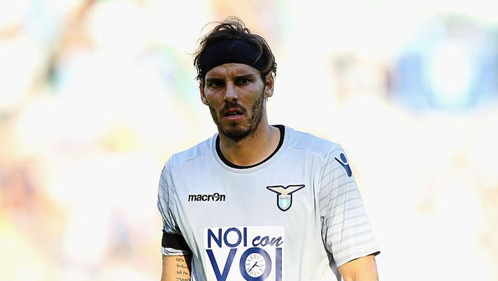 during the Serie A match between SS Lazio and Juventus FC at Stadio Olimpico on August 27, 2016 in Rome, Italy. LAZIO – Lo sfortunato record di Marchetti: per i fantallenatori… - immagine 1