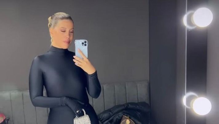 Wanda Nara si trasforma in Kim Kardashian, il commento di Mauro Icardi diventa virale - immagine 1