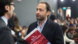 Bari, De Laurentiis presenta il nuovo tecnico: “Adesso testa al mercato”