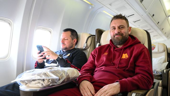 Roma arrivata a Salerno: c’è Dybala. Ok anche Mancini, Huijsen e Aouar - immagine 1