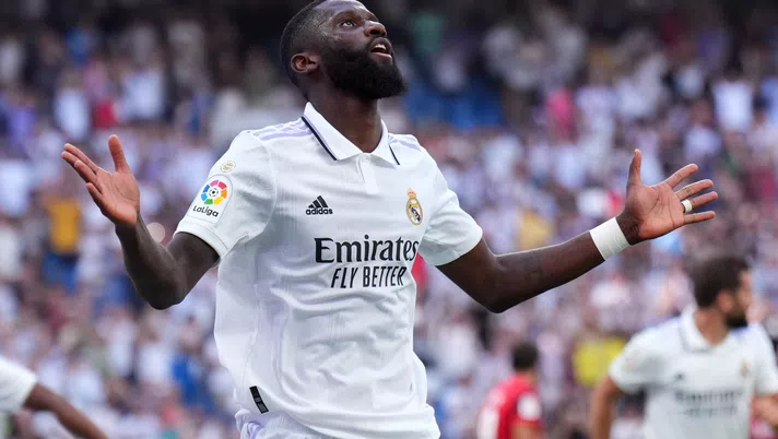 Real madrid sales sponsor tecnico
