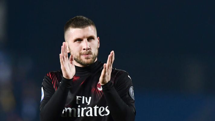 Il ds dell’Eintracht: “Rebic? Non c’è il riscatto per il Milan, slegato da André Silva” - immagine 1