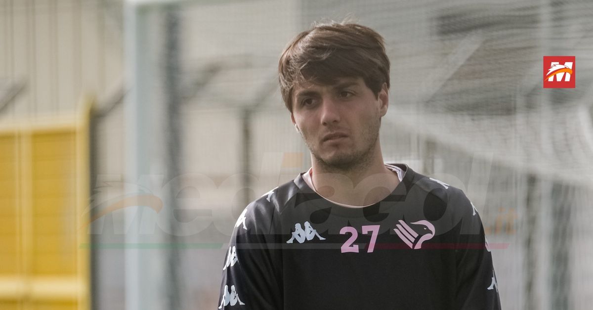 Soleri: “A Palermo sono felice. Roma ha vinto la Conference? Qui siamo 5 romanisti” Soleri: “A Palermo sono felice. Roma ha vinto la Conference? Qui siamo 5 romanisti”
