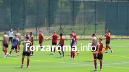 Roma, l’ultima seduta prima della storia: sorrisi, unione e Dybala pronto