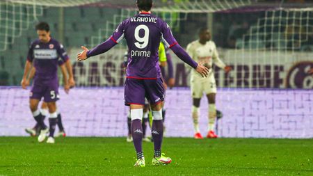 GERMOGLI PH 20 NOVEMBRE 2021 FIRENZE STADIO ARTEMIO FRANCHI CAMPIONATO DI CALCIO DI SERIE A FIORENTINA VS MILAN NELLA FOTO VLAHOVIC GERMOGLI PH 20 NOVEMBRE 2021 FIRENZE STADIO ARTEMIO FRANCHI CAMPIONATO DI CALCIO DI SERIE A FIORENTINA VS MILAN NELLA FOTO VLAHOVIC