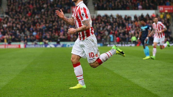STOKE ON TRENT, ENGLAND - MARCH 04:  Marko Arnautovic of Stoke City celebrates scoring his sides first goal during the Premier League match between Stoke City and Middlesbrough at Bet365 Stadium on March 4, 2017 in Stoke on Trent, England.  (Photo by Alex Livesey/Getty Images) 