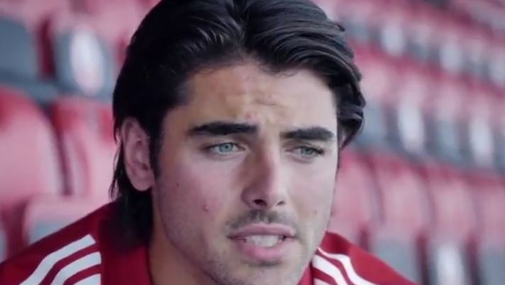 Andrea Sottil davanti alle telecamere del Cagliari Andrea Sottil davanti alle telecamere del Cagliari