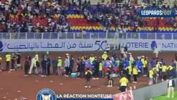 VIDEO/ Congo, la squadra va a salutare i tifosi. Ma piovono bottiglie…