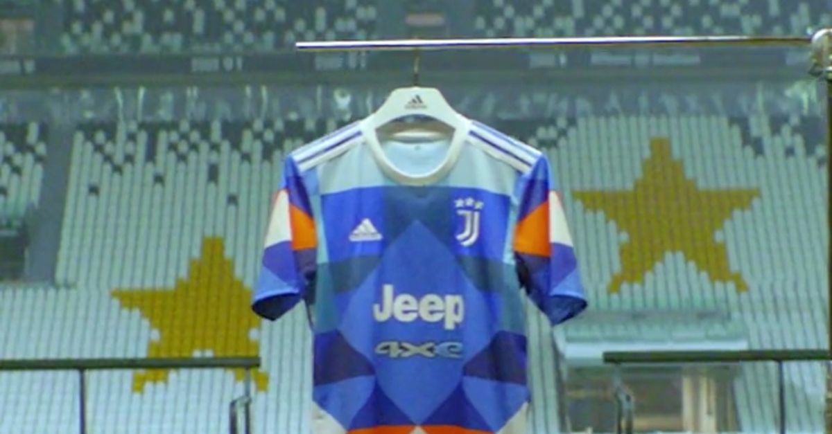UFFICIALE Juve domani con la quarta maglia contro il Bologna Tutto Bologna Web UFFICIALE Juve domani con la quarta maglia contro il Bologna Tutto Bologna Web